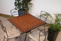 Table jardin mosaïque en fer forgé Table jardin mosaique carrée 90cm x 90 cm en Terre Cuite et losange Céramique Rouge
